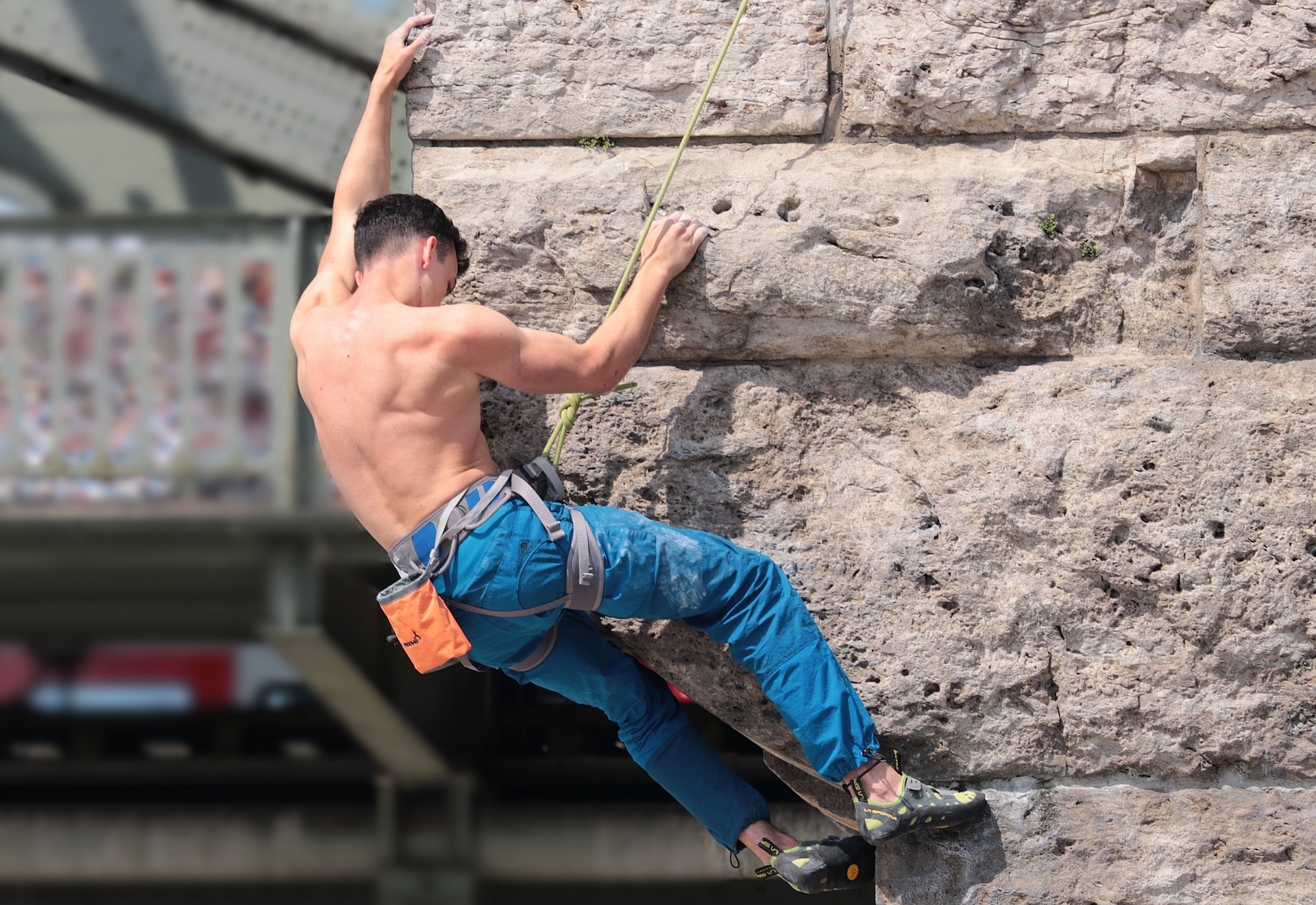 What is a Smear in Rock Climbing? What does it mean?