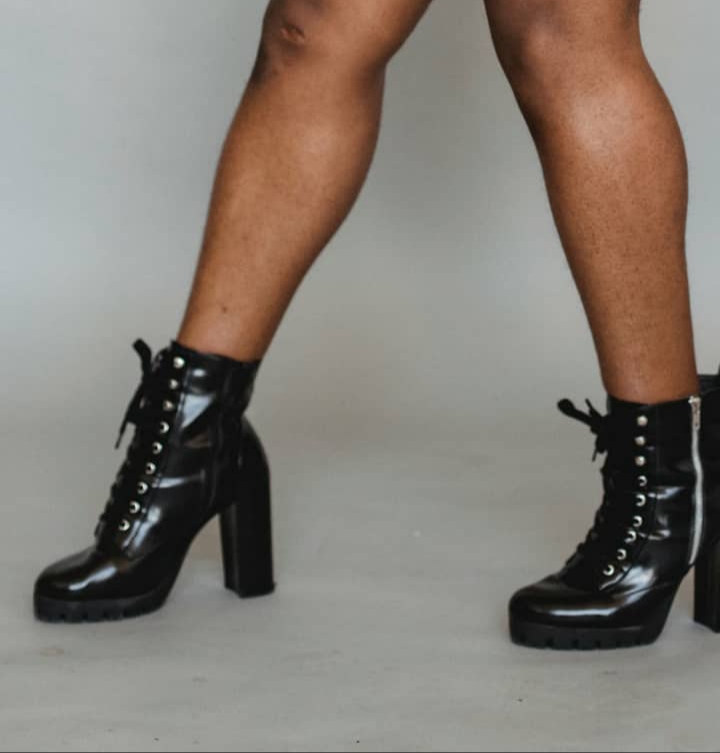 Are Cowboy Boots Still In Fashion, How Do You Pull Them Off?