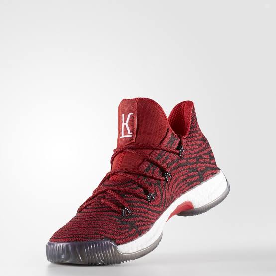 How to Clean Basketball Shoes